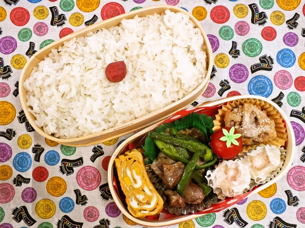 砂肝とピーマンの塩コショウ炒め弁当