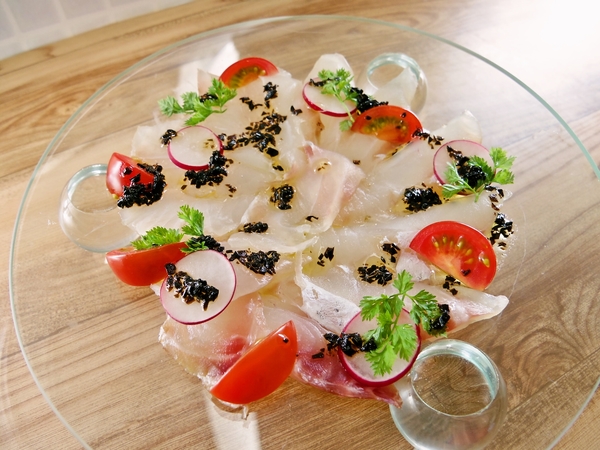 カルパッチョ　塩昆布とオリーブ油で