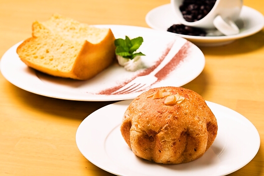 シフォンケーキセットとパンセット♪