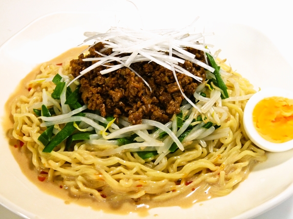 汁なし担々麺
