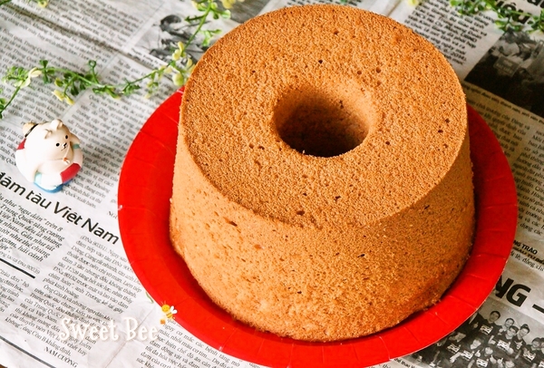 苺のシフォンケーキ