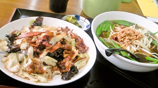 回鍋肉丼＆台湾ラーメン　＠680円　安ッ！