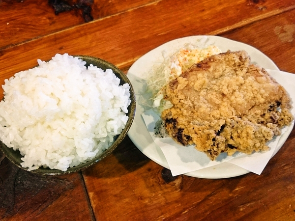 麺屋ソミーズ＠福知山駅前の唐揚１個とライスセット