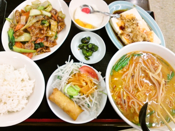 牛肉とねぎ炒め定食＋ｽｰﾌﾟを台湾味噌ﾗｰﾒﾝ