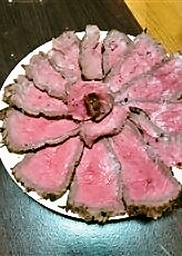 またもローストビーフ