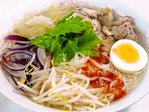 冷たいそうめんフォー