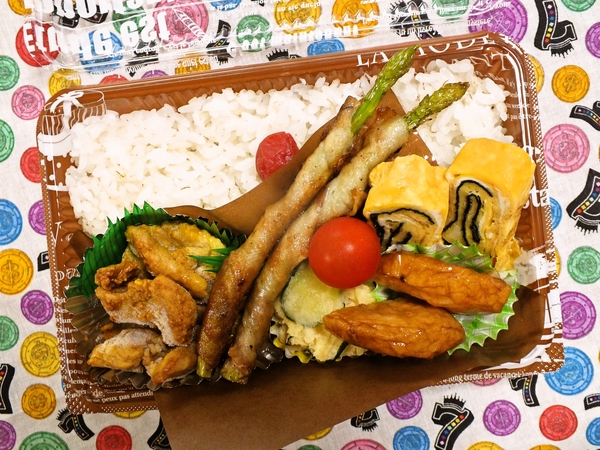 アスパラ豚バラ巻とタンドリーチキン弁当2