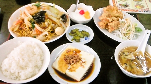海鮮バリそば定食　＠880円