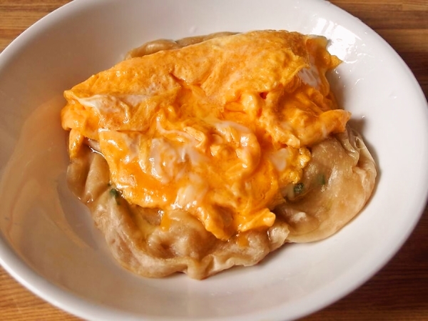 葱抓餅と卵焼きかけ