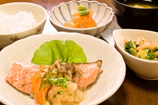 サーモンの野菜蒸し