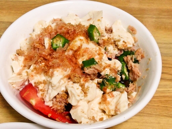 オクラと豆腐のツナマヨサラダ