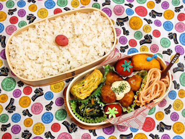 鶏だんごのチキン南蛮風弁当