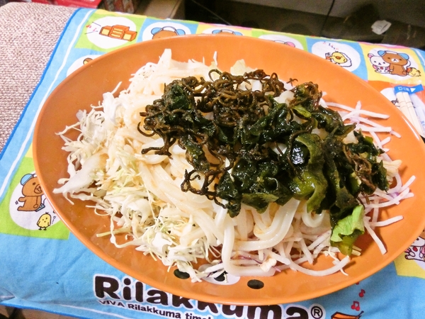 海藻野菜サラダうどん