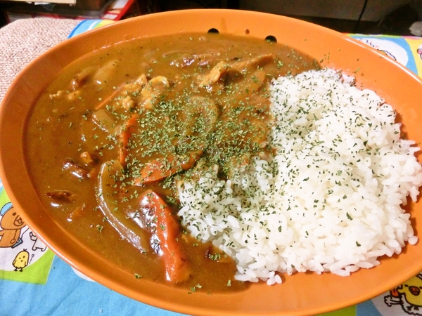 ハウスバーモンドカレー甘口（夜食用）