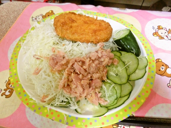 台風コロッケ　定食？