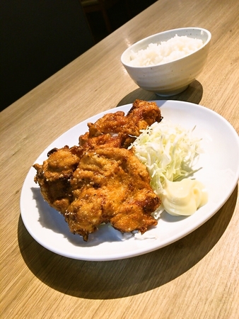 ラーメン屋さんのから揚げ定食