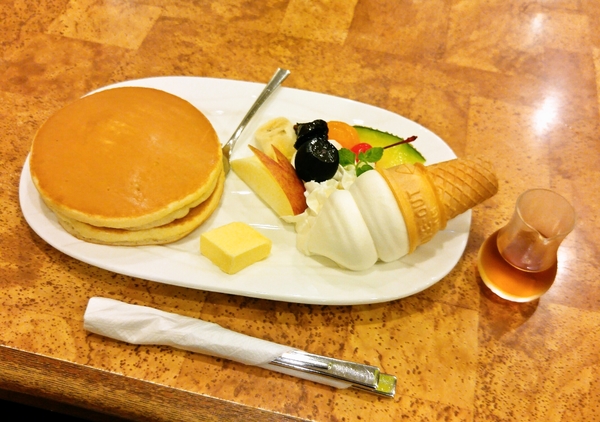 手作りのソフトクリームに手作りのホットケーキ☆