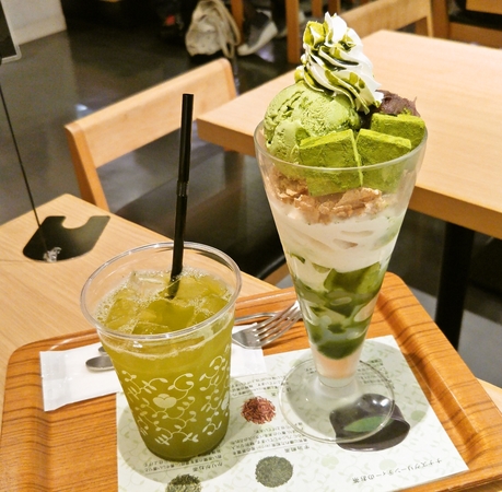 抹茶生チョコレートパフェ＆水出し宇治煎茶☆