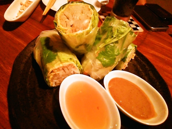 バリ料理屋さんで生春巻き♪
