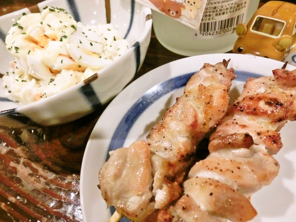 焼き鳥とポテトサラダ