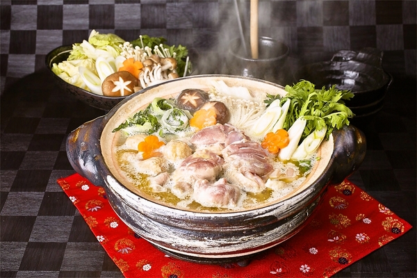 香鶏白濁鍋 香鳥酒房「鳥八」（本郷店・日本橋店）