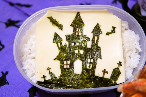 ハロウィン☆海苔切りde不気味な雰囲気のお城