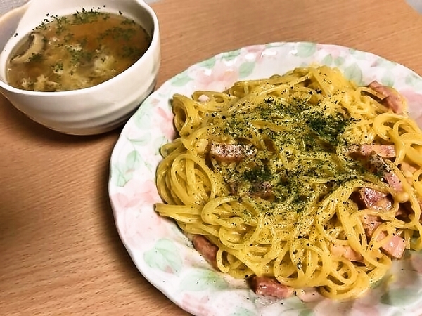 カルボナーラと残った材料を使ったスープ