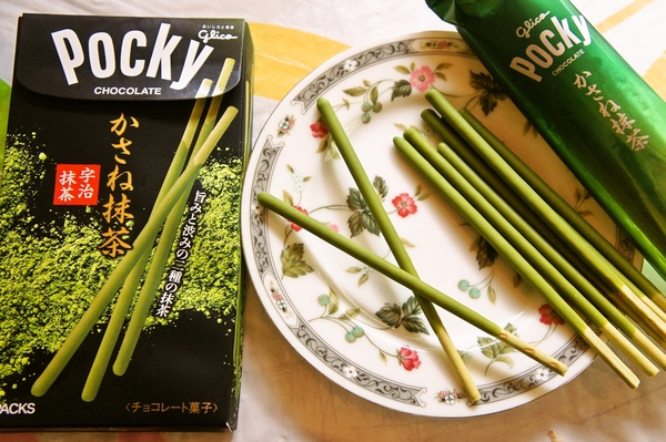 ポッキー　かさね抹茶味