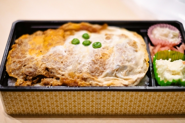 カツ丼弁当