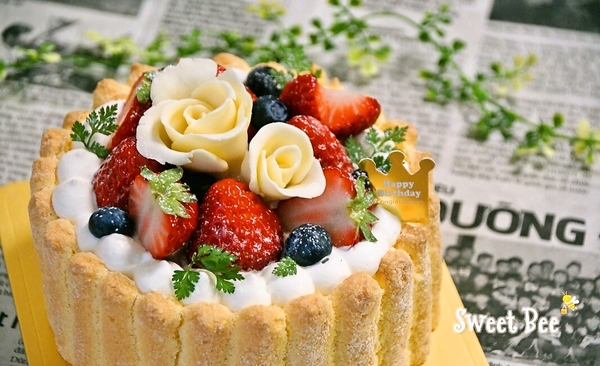 誕生日ケーキ