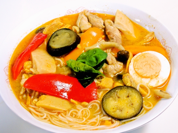 エスニックカレーにゅうめん