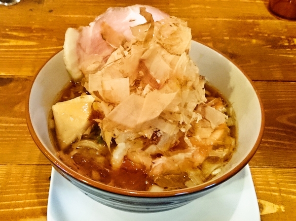 麺屋ソミーズの醤油ラーメン（１．５玉盛）