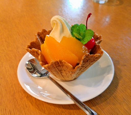 単品のびわソフト☆