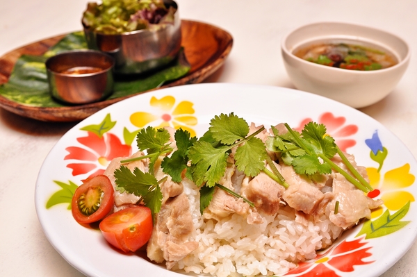 石垣島のアジア料理のお店