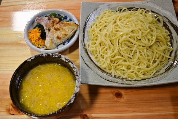 瀬戸の潮風と柑橘香るつけ麺