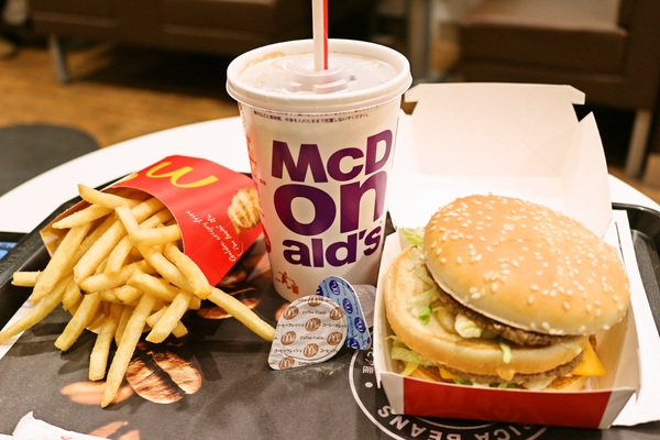 マクドナルド ９号線中山店