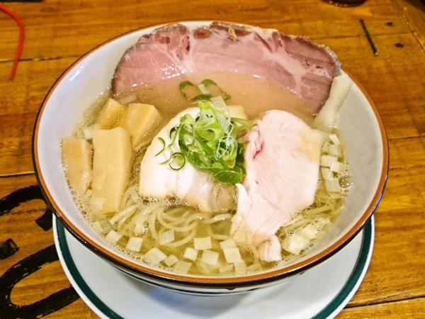 麺屋ソミーズ＠福知山駅前の煮干し塩ラーメン１.５玉盛り（８６０円）