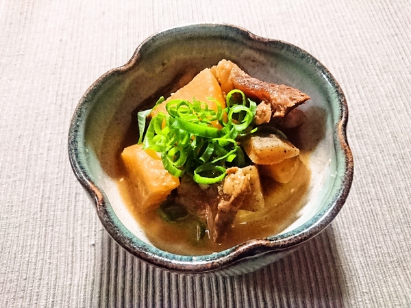 牛すじ煮込み