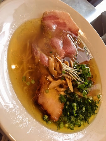 麺や庄のgotsuboの塩ラーメン