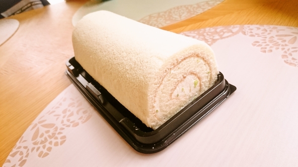 ずんだロールケーキ