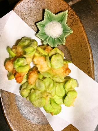 ネオンレイン「海老とそら豆のかき揚げ」