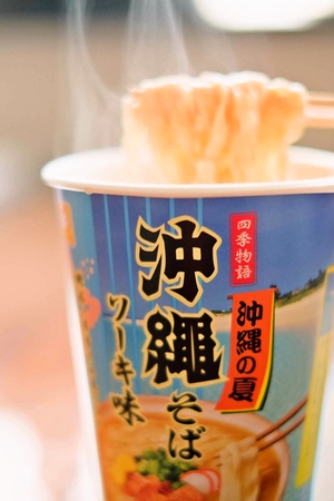 インスタントラーメン