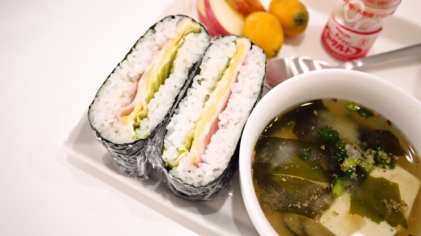 おにぎらず