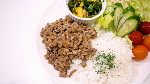 肉まん丼ワンプレート