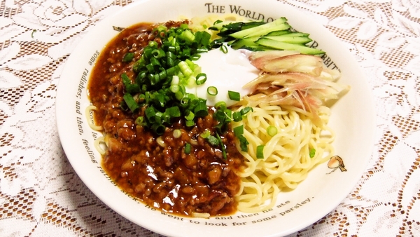 ジャージャー麵