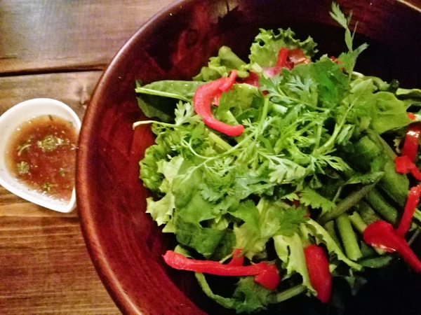 パクチーサラダ