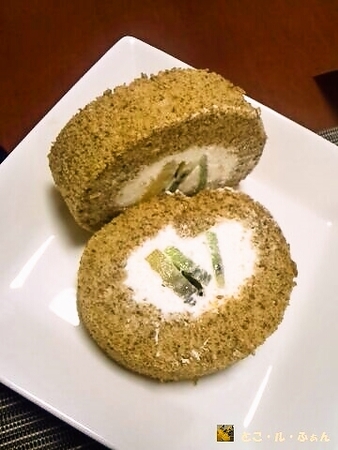 ミント緑茶のキウイロールケーキ