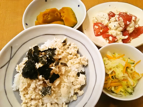 鶏そぼろの晩ごはん