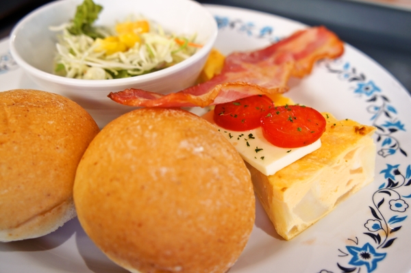 JIRO'S　DELI　世界の朝食
