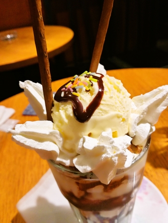 キルトの昭和パフェ